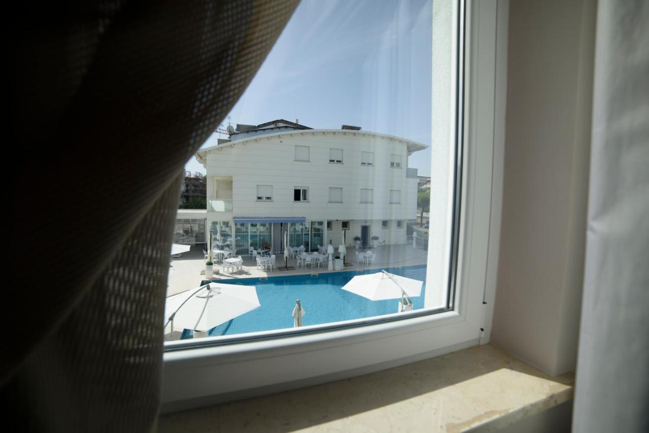 Case Vacanze Blue Bay Resort Roseto Degli Abruzzi Exteriér fotografie