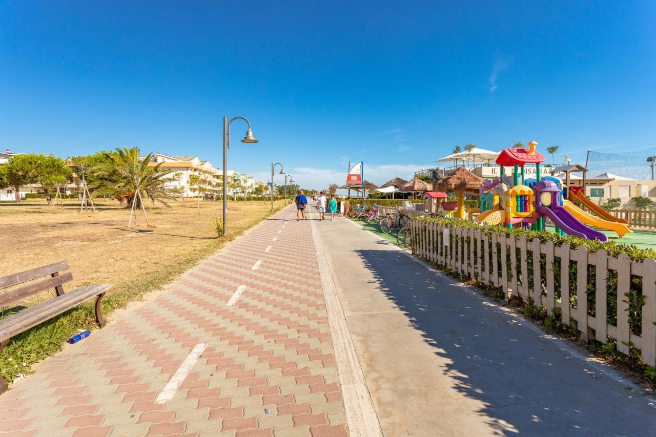 Case Vacanze Blue Bay Resort Roseto Degli Abruzzi Exteriér fotografie